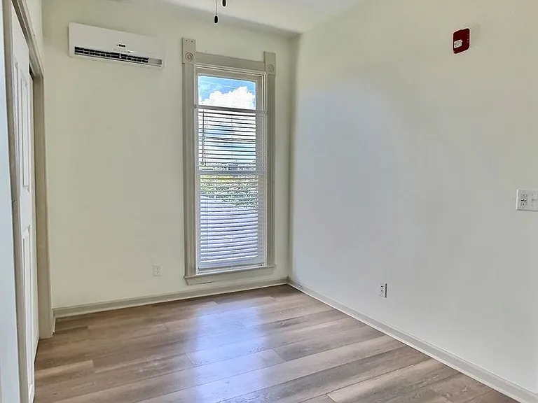 514 W Kirkwood Ave — Photo 30