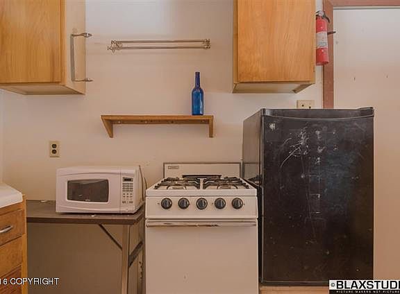 5th image of 996 E Chena Hills Dr