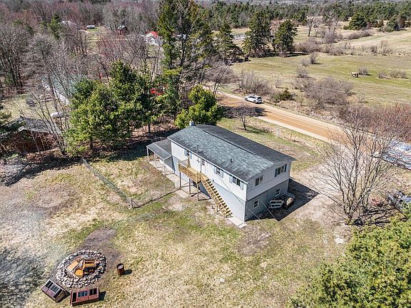 3rd image of 3335 E Tyler Rd