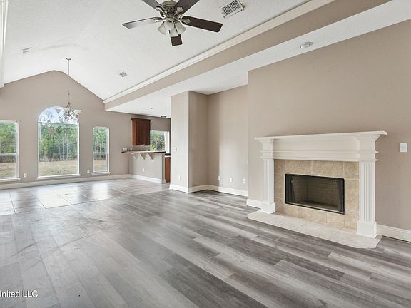 4th image of 6808 Dickens Way Dr