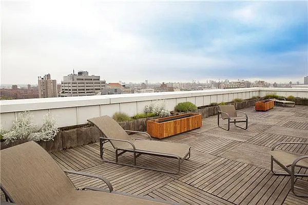 Sold by I & I New York | media 19
