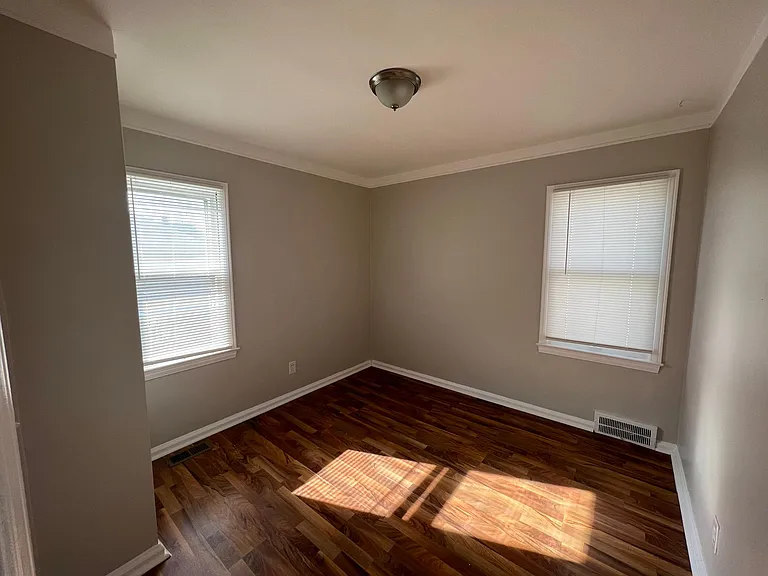 22041 Donald Ave — Photo 13