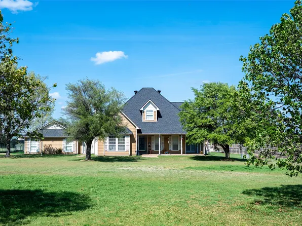 2211 McAlpin Rd, Midlothian, TX 76065