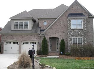 223 McDuffie Ln, Fort Mill, SC 29715