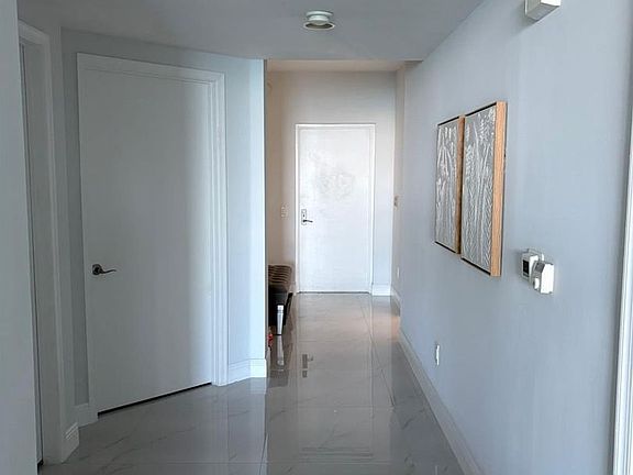 5th image of 2650 Lake Shore Dr Unit 803