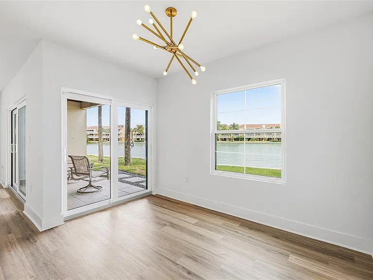 554 Plaza Seville Ct #103 — Photo 4