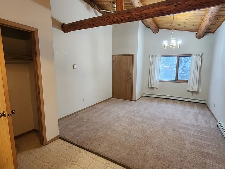 2555 Mission Rd — Photo 30