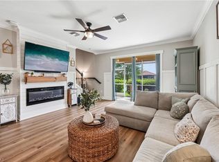 2708 Blossom WAY, NAPLES, FL 34120