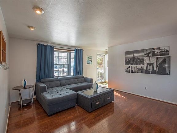 4th image of 540 Carnival Dr