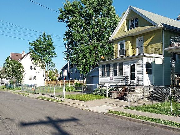 5th image of 355 Baraga St