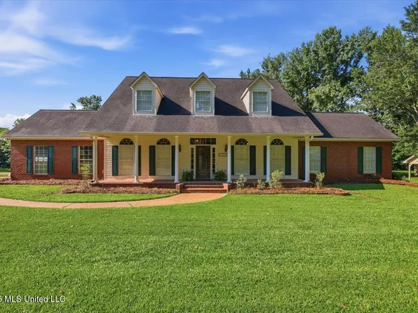 1919 McRaven Rd, Clinton, MS 39056