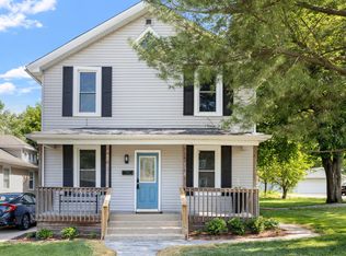 538 E 12th St, Lockport, IL 60441