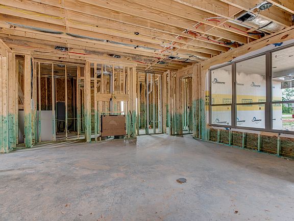 5th image of 2601 Portland Ave
