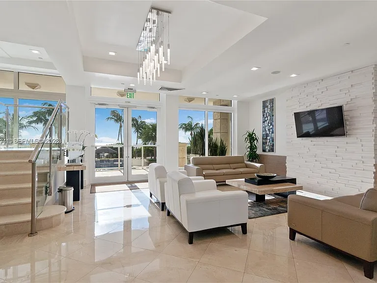 4775 Collins Ave #1806 — Photo 42