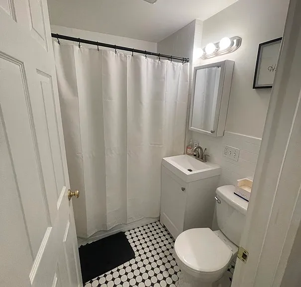 470 Beacon St #1 — Photo 1