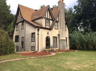 123 N Poplar St, Wellington, KS 67152