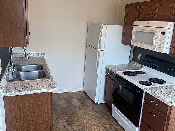 2nd image of 111 N 38th Ave APT 2