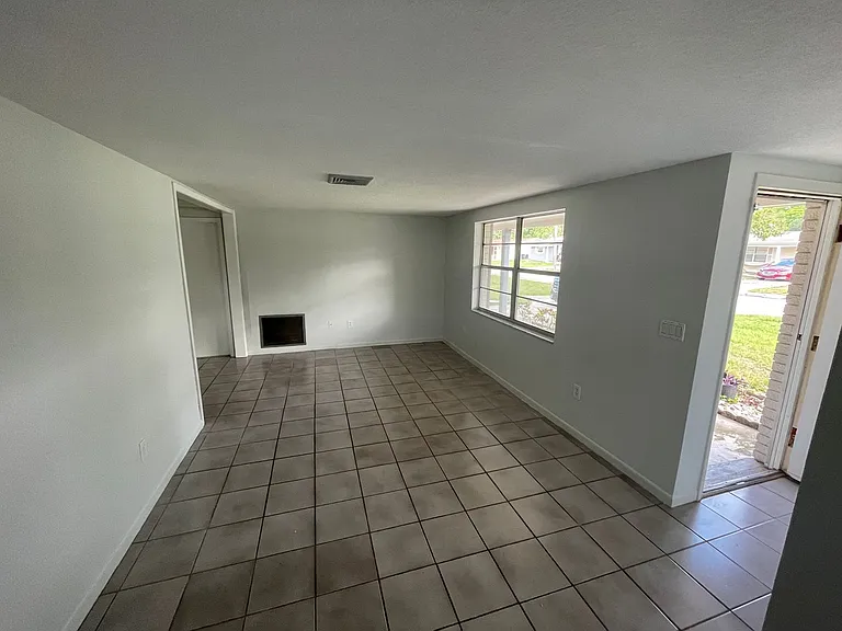 7552 Cumber Dr — Photo 33