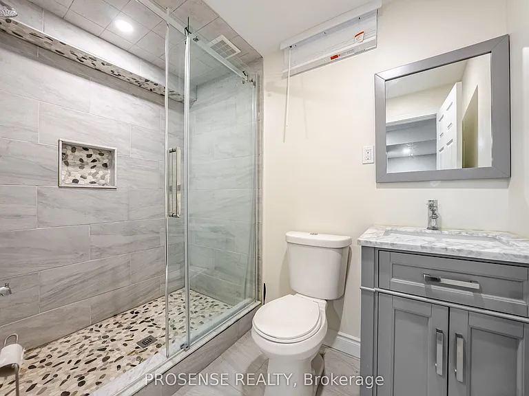 8 Macbean Cres — Photo 44