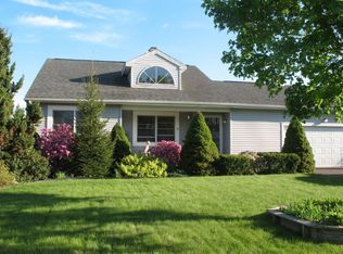 20 Charis Rd, Manchester, CT 06042