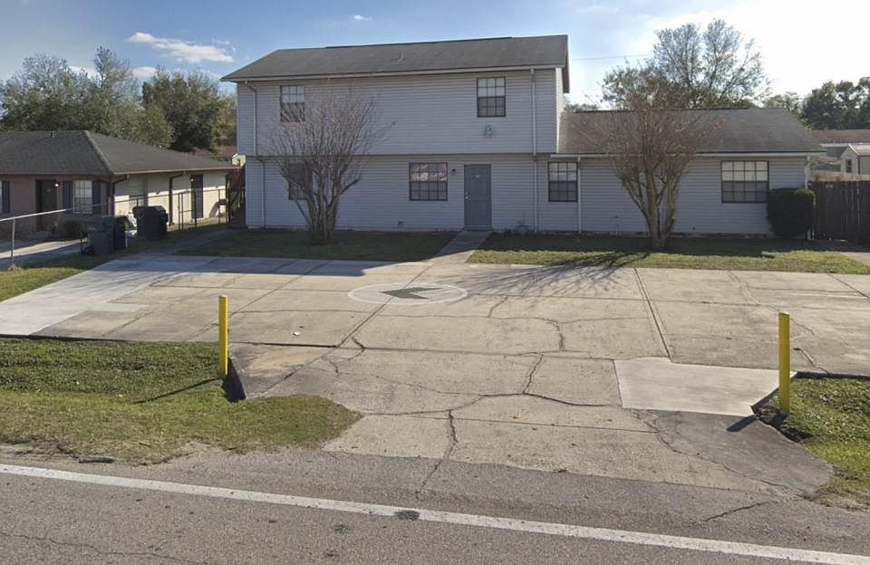 1st image of 3129 Maine Ave
