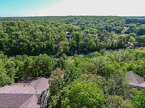 5th image of Kensington Dr