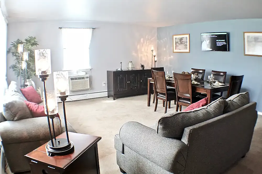 Parkview Court Apartments — Photo 3