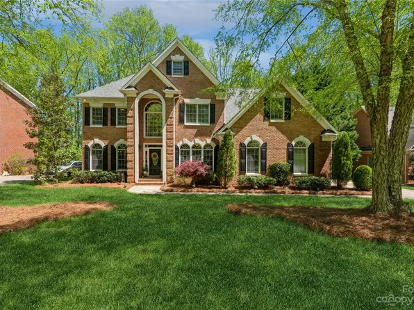 10217 Waterbrook Ln, Charlotte, NC 28277