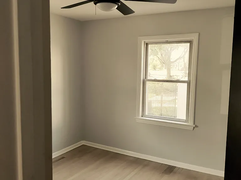 8219 S King Dr #2W — Photo 1