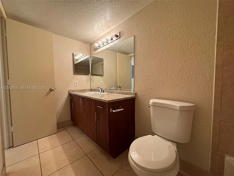 417 Vista Isles Dr #2324 — Photo 14