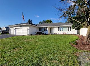 3443 Valley Woods Dr, Cherry Valley, IL 61016