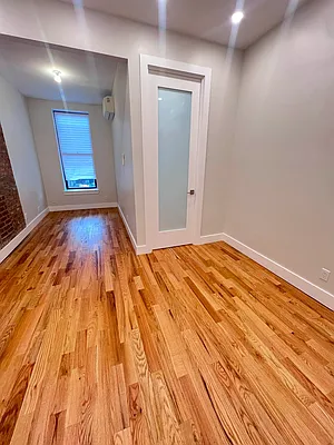Rented by Level Group | media 4