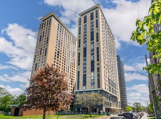 105 Champagne Ave S #615, Ottawa, ON K1S 5E5