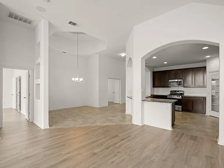 167 Brazil Dr — Photo 2