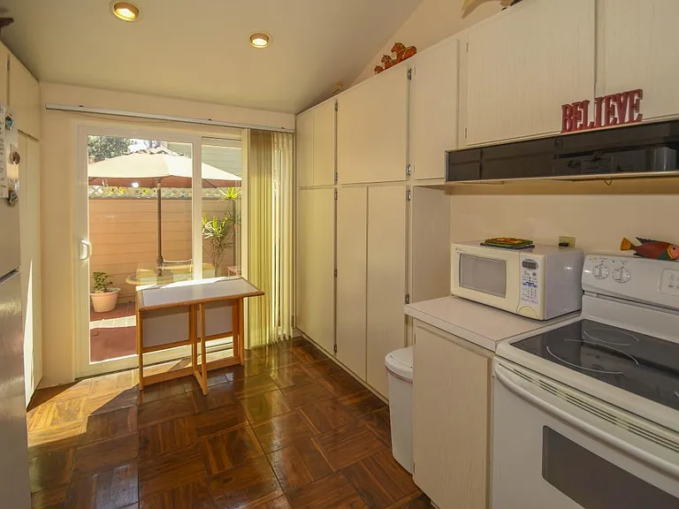 1810 Parliament Rd — Photo 9