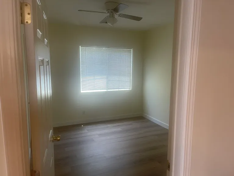 5736 N Willow Crest Ave — Photo 15