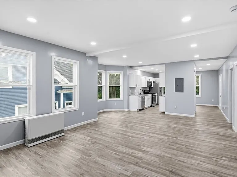 62 Cypress St #2 — Photo 2