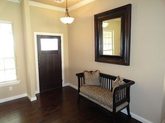 4th image of 3102 Tara Ln