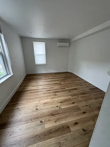 332 Lombard St #3R — Photo 15