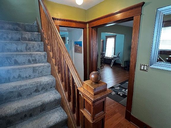 3rd image of 2617 Plum St
