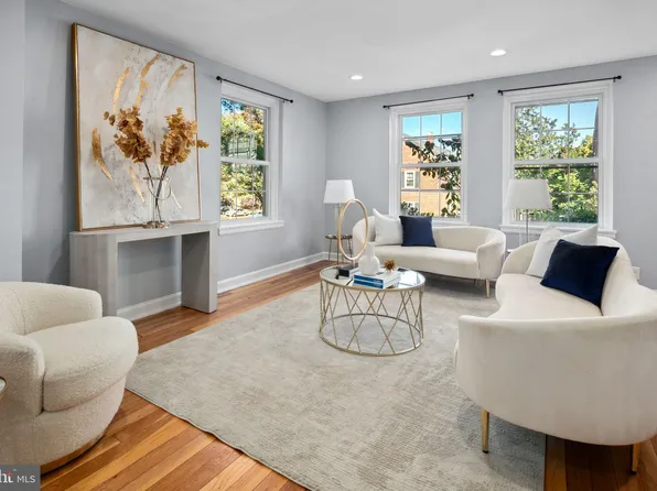 2861 S Buchanan St, Arlington, VA 22206