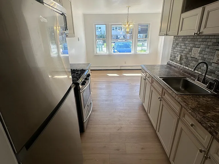 6 Whitman Ct — Photo 23