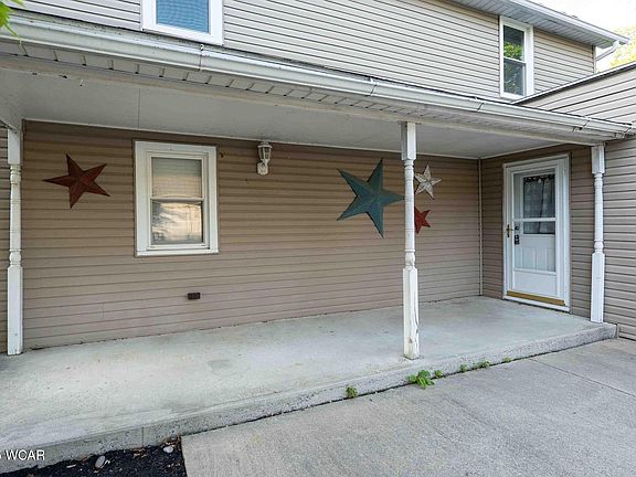 5th image of 209 Pearl St