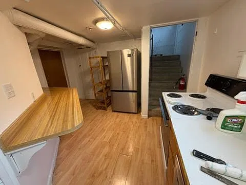 2 bed, 700 sqft, $1,200 — Photo 4