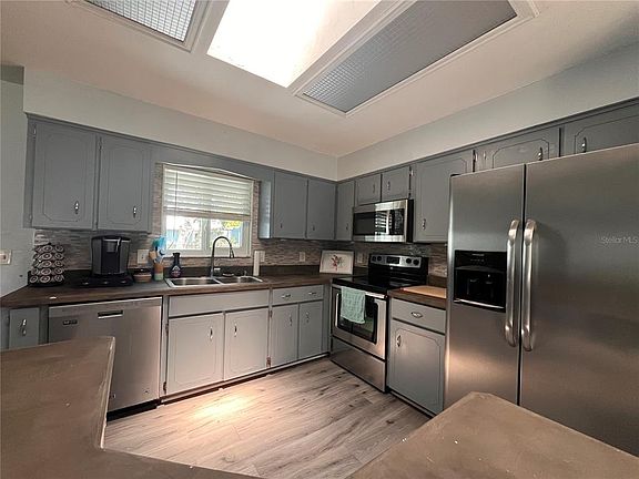 5th image of 2511 MILTON AVENUE