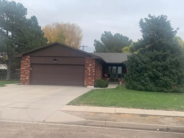2716 Henderson Dr, Garden City, KS 67846