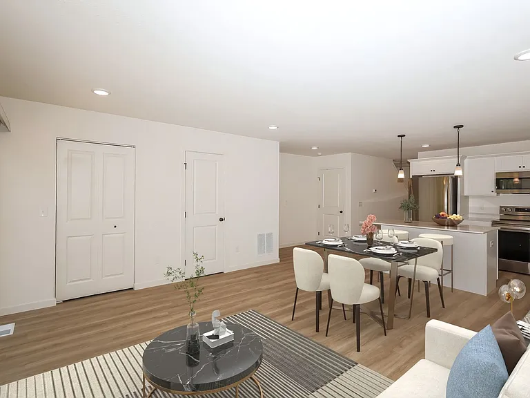 1625 Reagan Dr — Photo 9