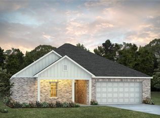 1007 Great Bear Rd, Opelika, AL 36804