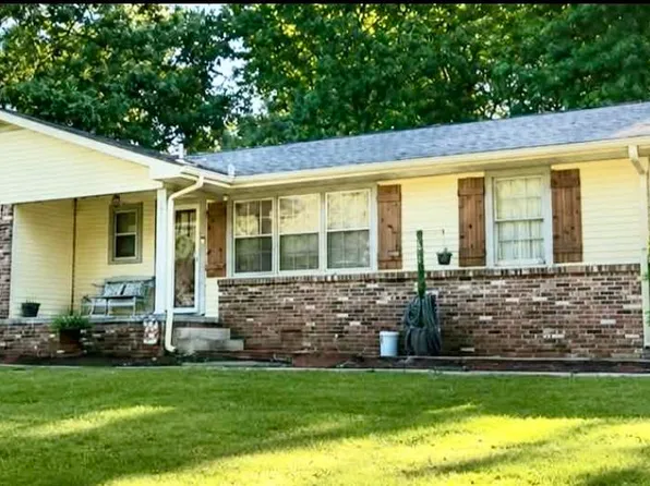 1911 Liberty Ave NW, Russellville, AL 35653