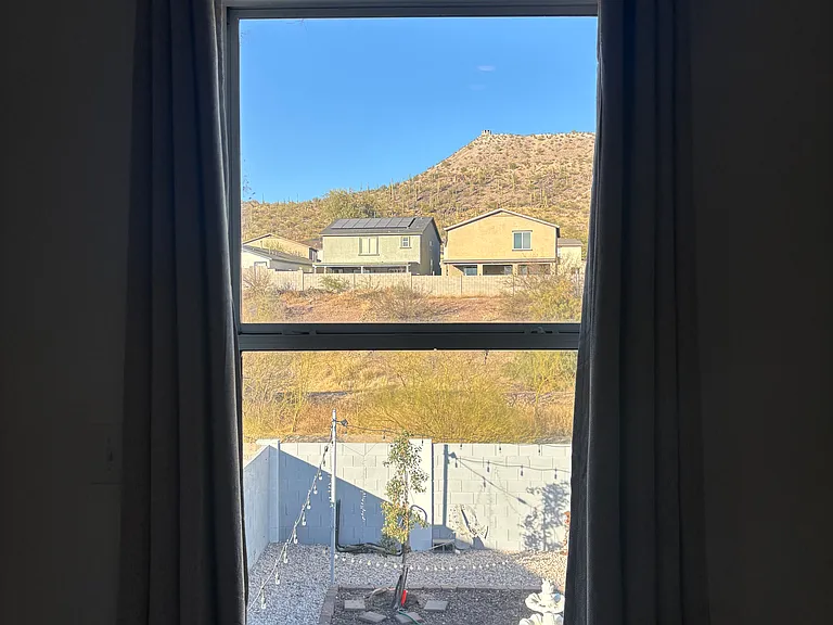 1552 W Beantree Ln — Photo 12